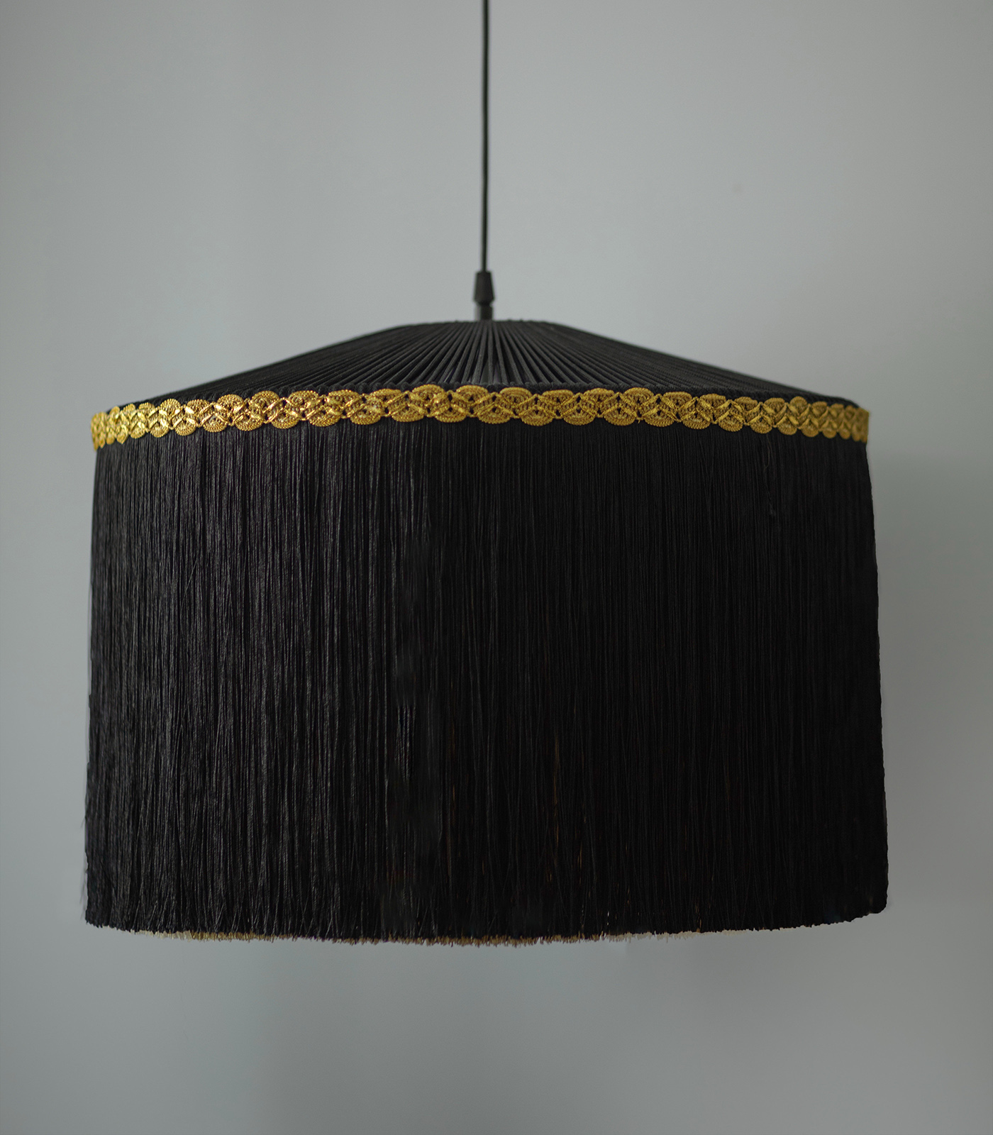 Lipsta z frędzlami 2