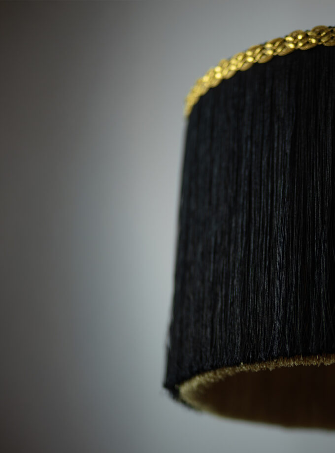 Lipsta z frędzlami 2