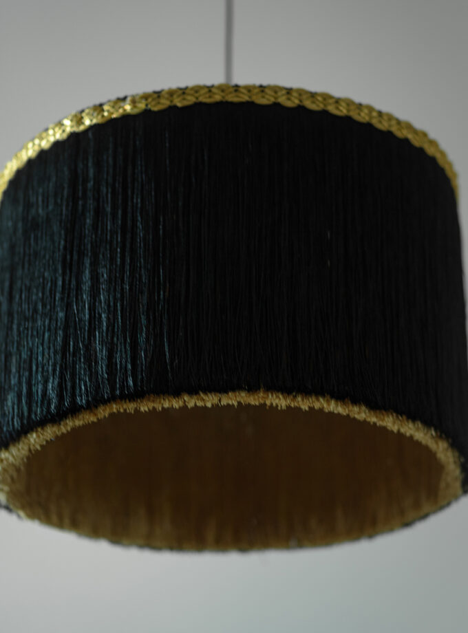 Lipsta z frędzlami 2