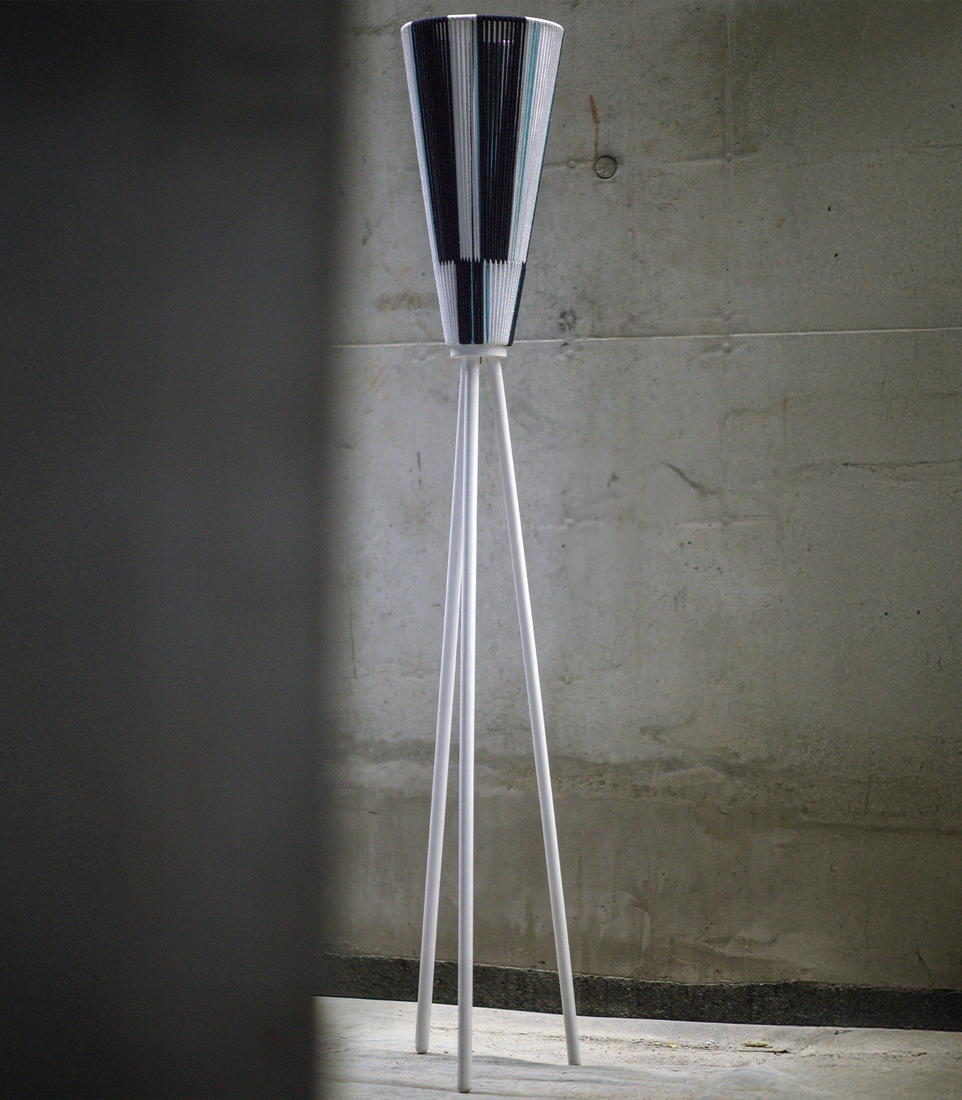 Zicherka 3 na trójnogu