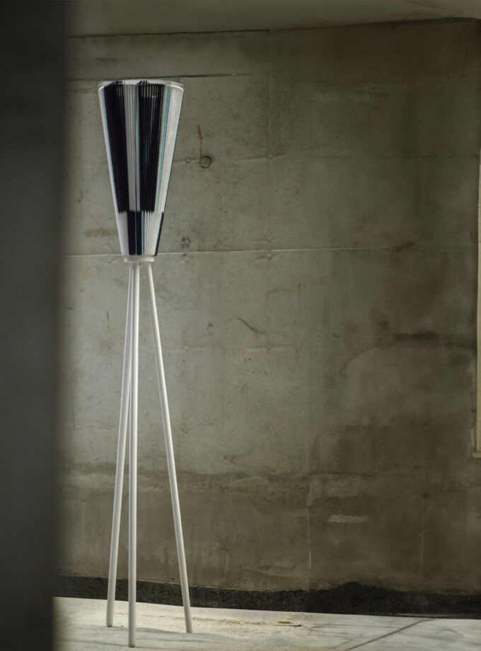 Zicherka 3 na trójnogu